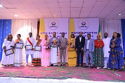 ሞዴል የብልጽግና  ቤተሰብ እና  ወረዳ